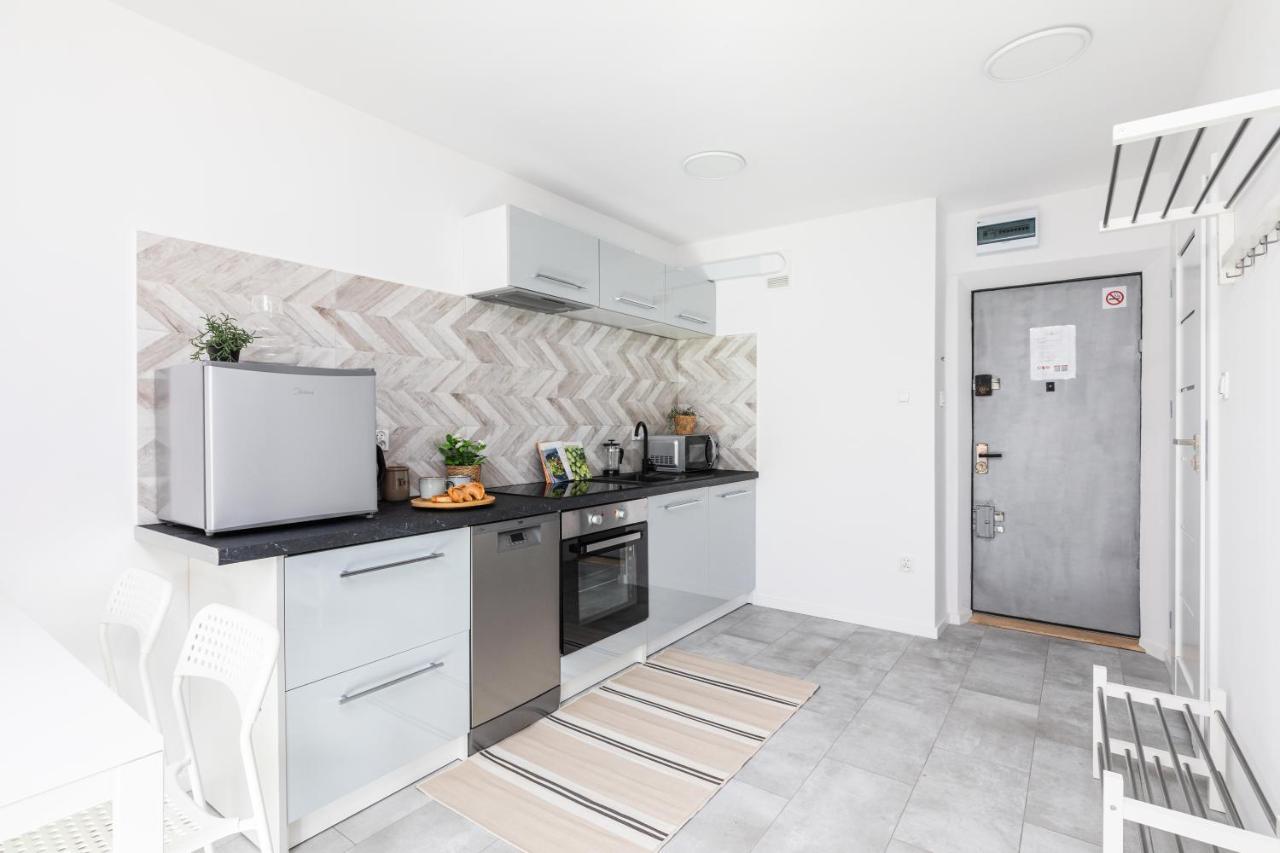 Superapart Jana Pawla II 18 Варшава Екстериор снимка